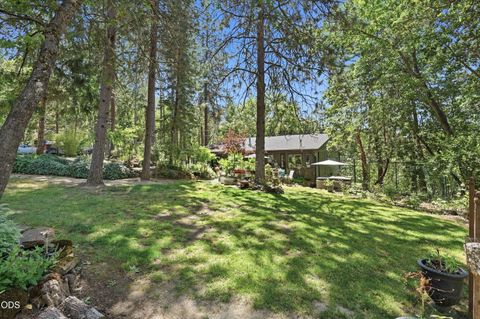 Tiny photo for 5238 Dark Hollow Road, Medford, OR 97501 (MLS # 220223118)