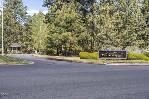 Tiny photo for 20398 Big Bear Court, Bend, OR 97702 (MLS # 220226285)