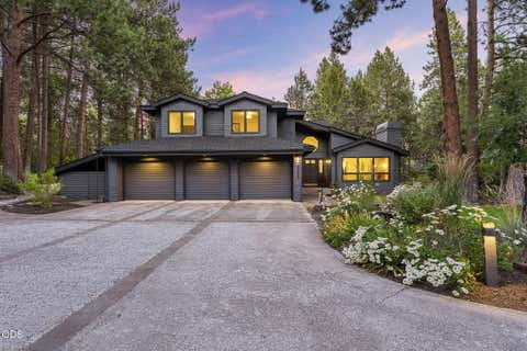 Tiny photo for 20398 Big Bear Court, Bend, OR 97702 (MLS # 220226285)