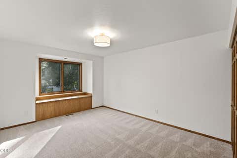 Tiny photo for 20398 Big Bear Court, Bend, OR 97702 (MLS # 220226285)