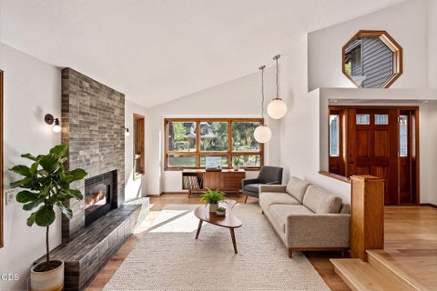 Tiny photo for 20398 Big Bear Court, Bend, OR 97702 (MLS # 220226285)