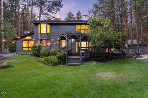 Tiny photo for 20398 Big Bear Court, Bend, OR 97702 (MLS # 220226285)