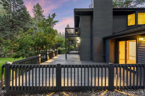 Tiny photo for 20398 Big Bear Court, Bend, OR 97702 (MLS # 220226285)
