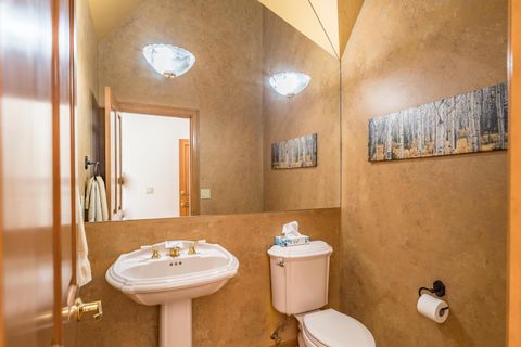 Tiny photo for 57046 Peppermill Circle #26-B, Sunriver, OR 97707 (MLS # 220210232)