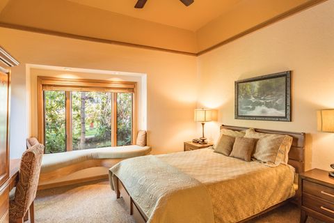 Tiny photo for 57046 Peppermill Circle #26-B, Sunriver, OR 97707 (MLS # 220210232)
