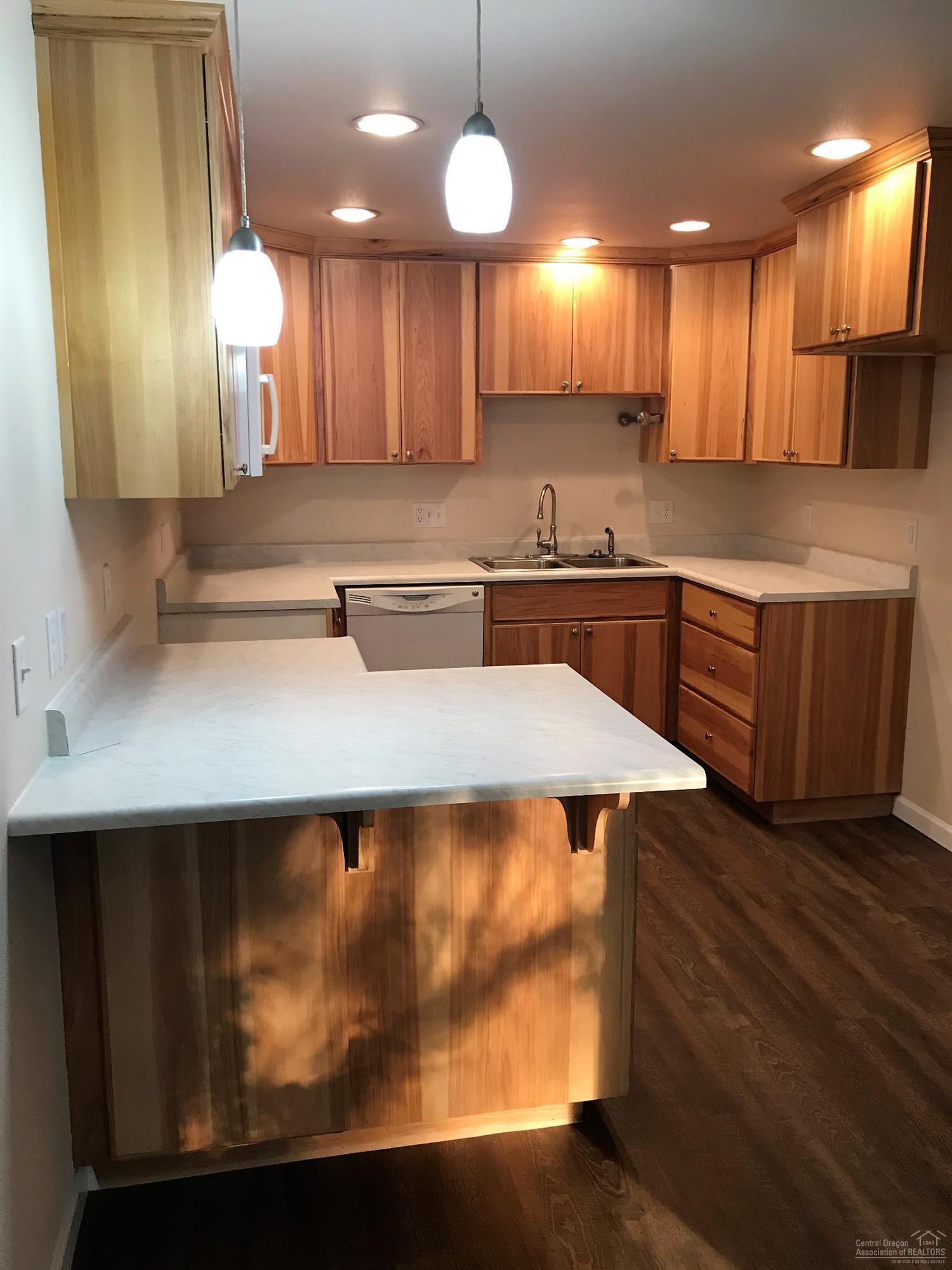 Burning Tree Vill - Residential