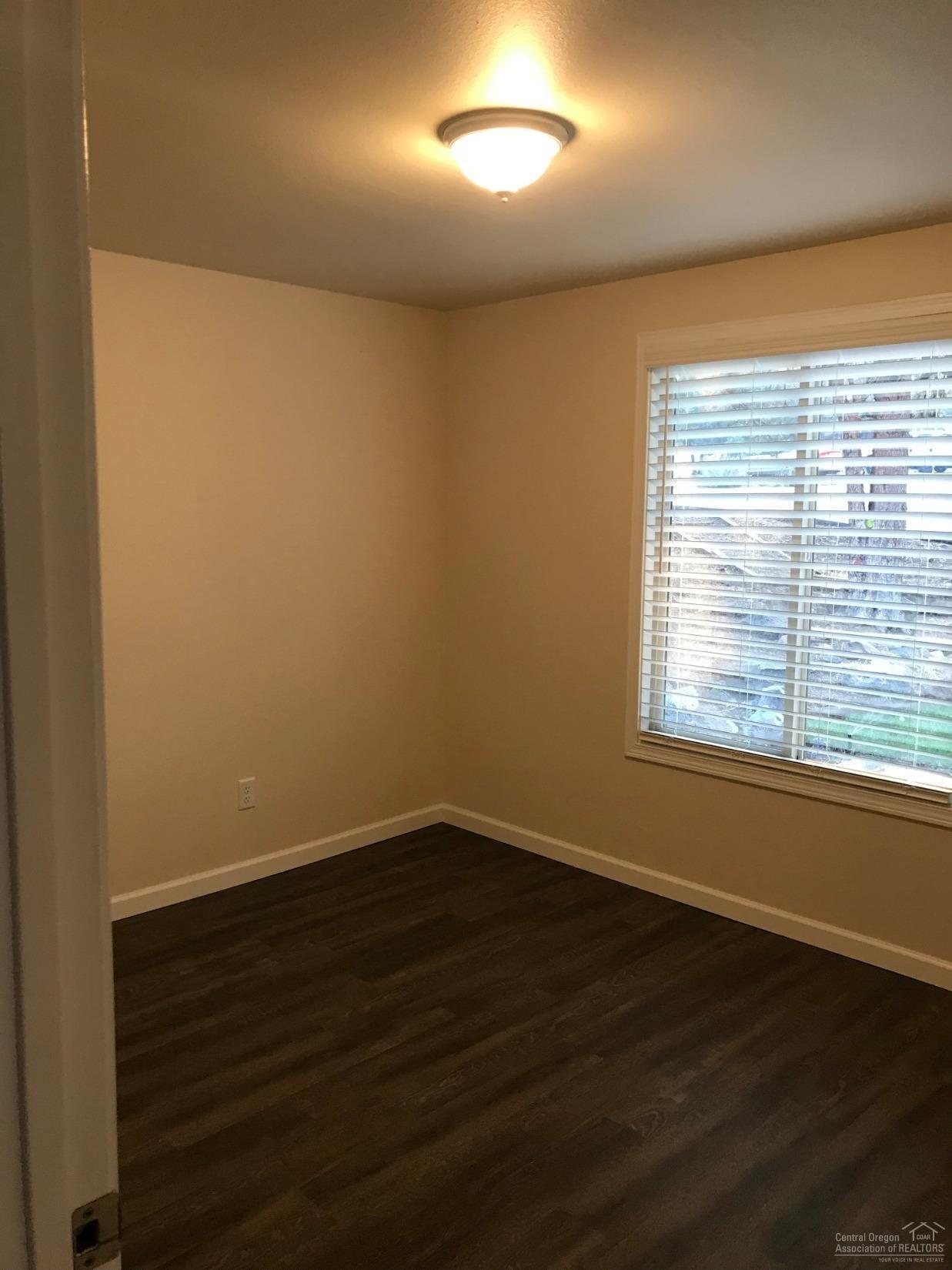 Burning Tree Vill - Residential