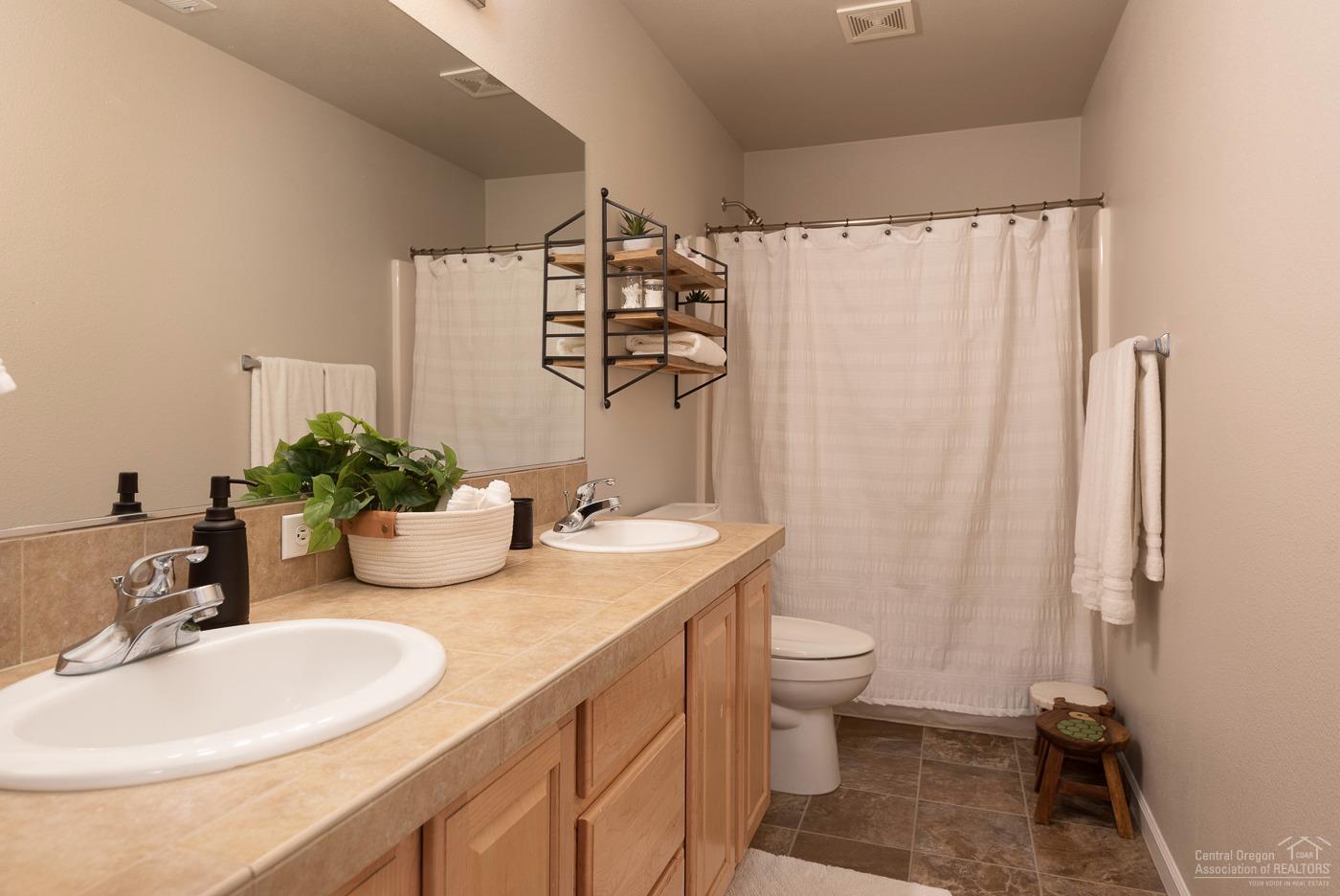 Summit Crest - Residential