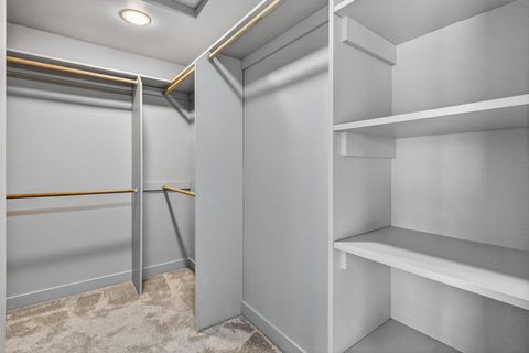 Tiny photo for 161 SE Rice Way, Bend, OR 97702 (MLS # 220215259)