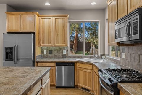 Tiny photo for 161 SE Rice Way, Bend, OR 97702 (MLS # 220215259)