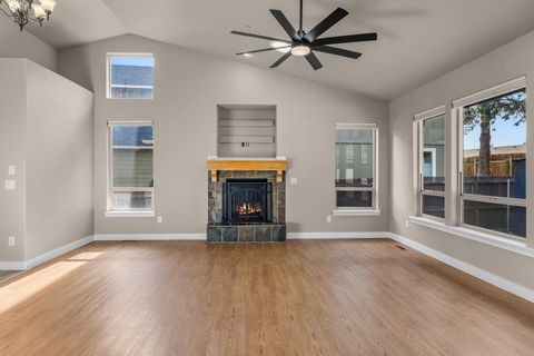 Tiny photo for 161 SE Rice Way, Bend, OR 97702 (MLS # 220215259)