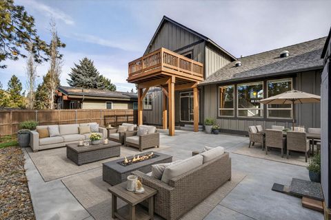 Tiny photo for 161 SE Rice Way, Bend, OR 97702 (MLS # 220215259)