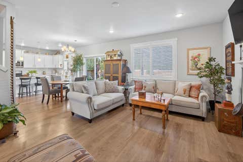 Tiny photo for 16512 Pine Creek Drive, La Pine, OR 97739 (MLS # 220224309)