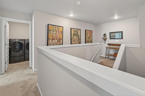 Tiny photo for 16512 Pine Creek Drive, La Pine, OR 97739 (MLS # 220224309)