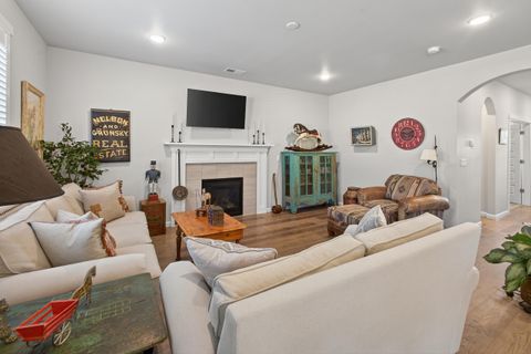 Tiny photo for 16512 Pine Creek Drive, La Pine, OR 97739 (MLS # 220224309)