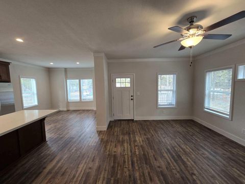 Tiny photo for 17041 Glendale Road, Bend, OR 97707 (MLS # 220214402)