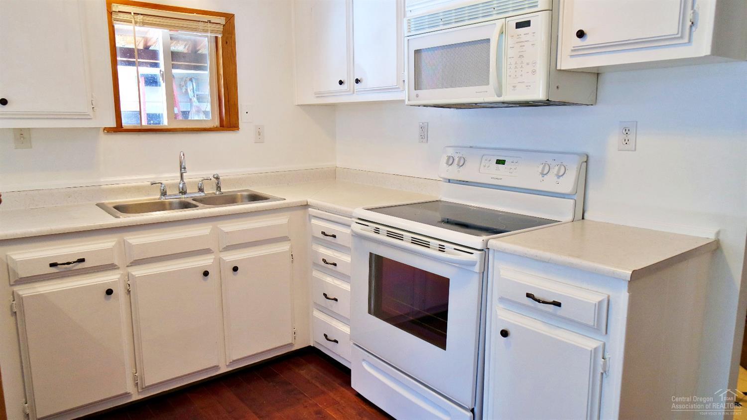 Romaine Village - Residential