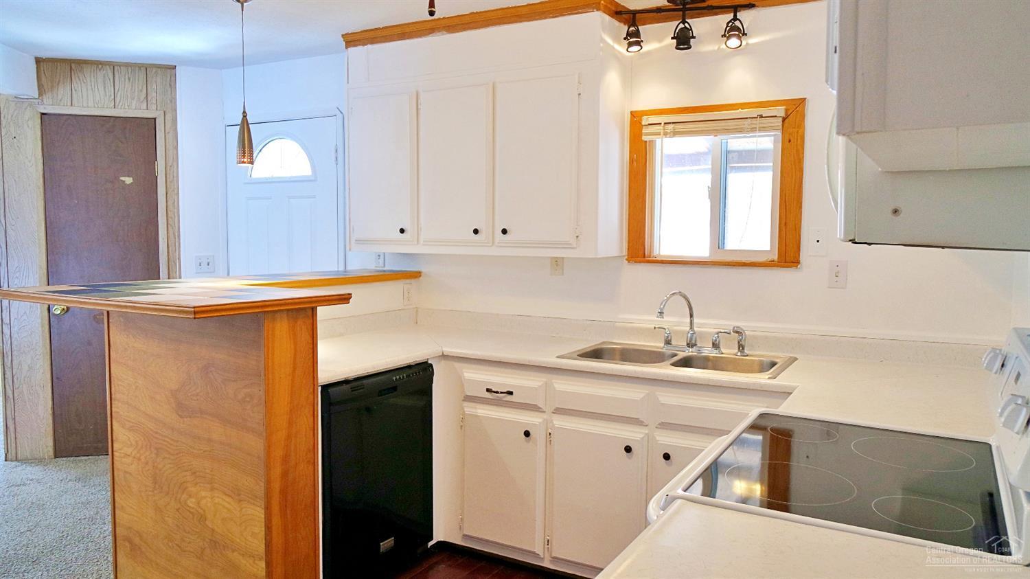 Romaine Village - Residential