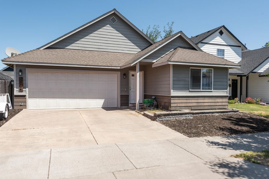 Charming One-Level Home in Prime Location - 3 Bed, 2 Bath - 1,316 Sq Ft
Beautifully maintained one-owner home offering 1,316 square feet of comfortable, single-level living in a quiet, friendly neighborhood. Perfectly situated just minutes from shopping, dining, and easy access to the parkway, convenience meets comfort in this inviting property. Inside, you'll love the gorgeous teak hardwood flooring and vaulted ceilings that create a spacious, airy feel throughout the home. With 3 bedrooms and 2 full baths, there's plenty of room for family, guests, or a home office. Enjoy the outdoors in your fenced, level backyard—ideal for pets, play, or peaceful relaxation. Add your vision and finishing touches to transform this solid home into your dream home!