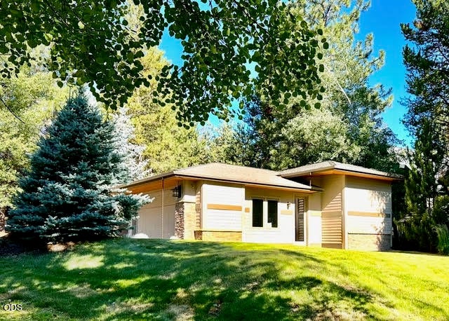 56688 Lunar Drive