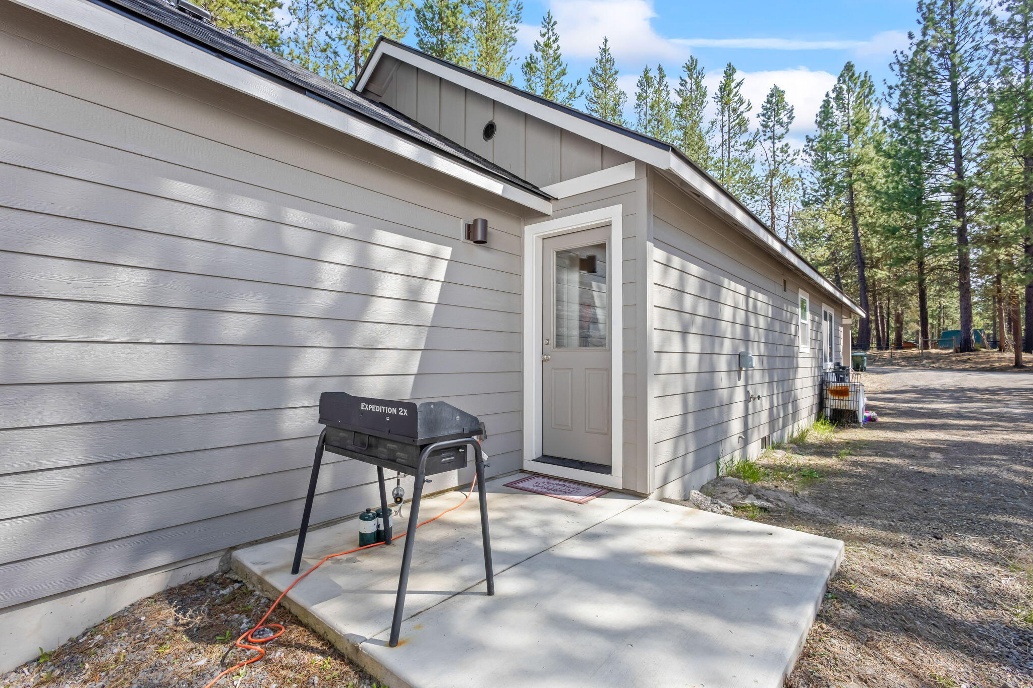 Bend, Oregon 97707, United States, 3 Bedrooms Bedrooms, ,2 BathroomsBathrooms,Residential,Active,115157