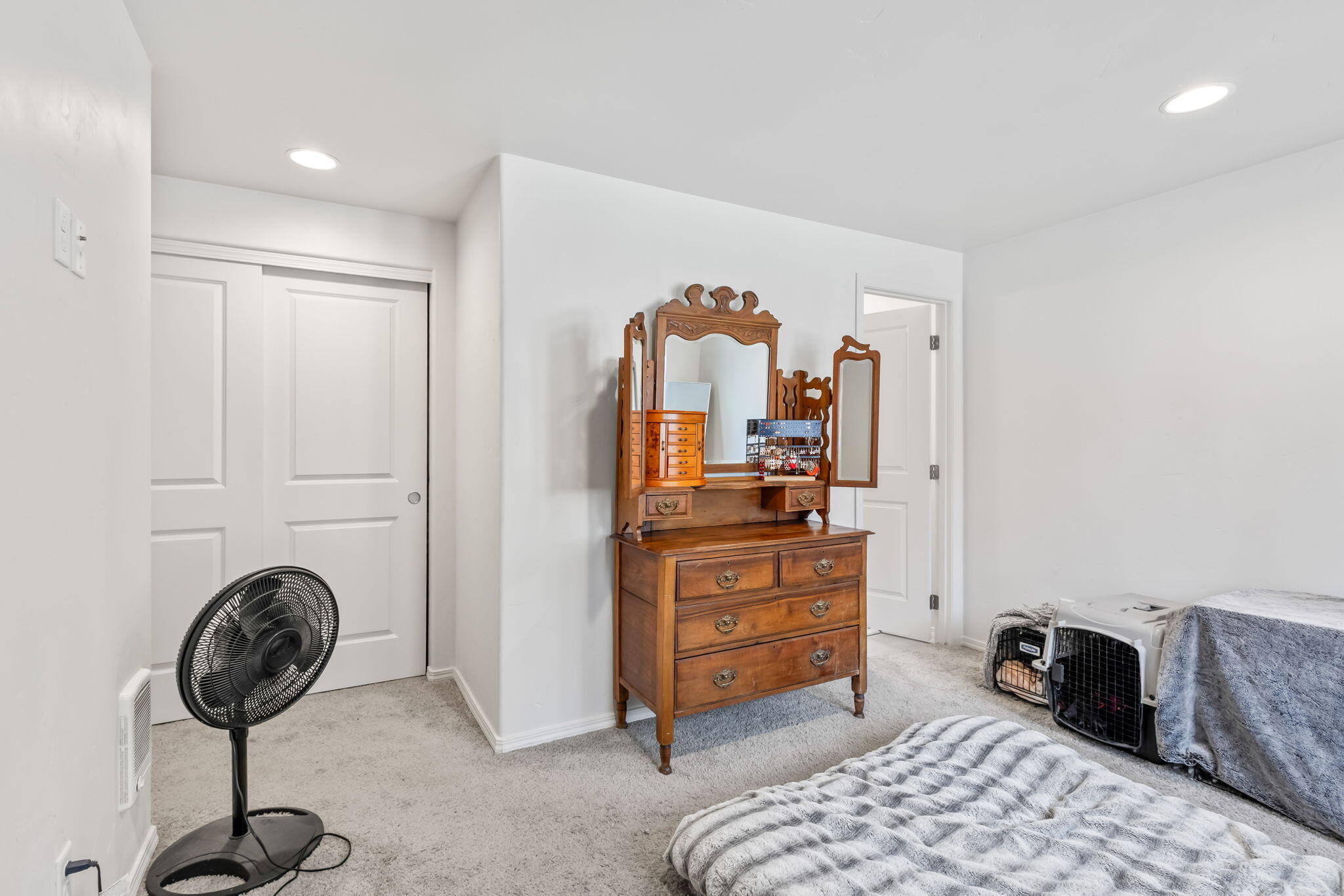 Bend, Oregon 97707, United States, 3 Bedrooms Bedrooms, ,2 BathroomsBathrooms,Residential,Active,115157