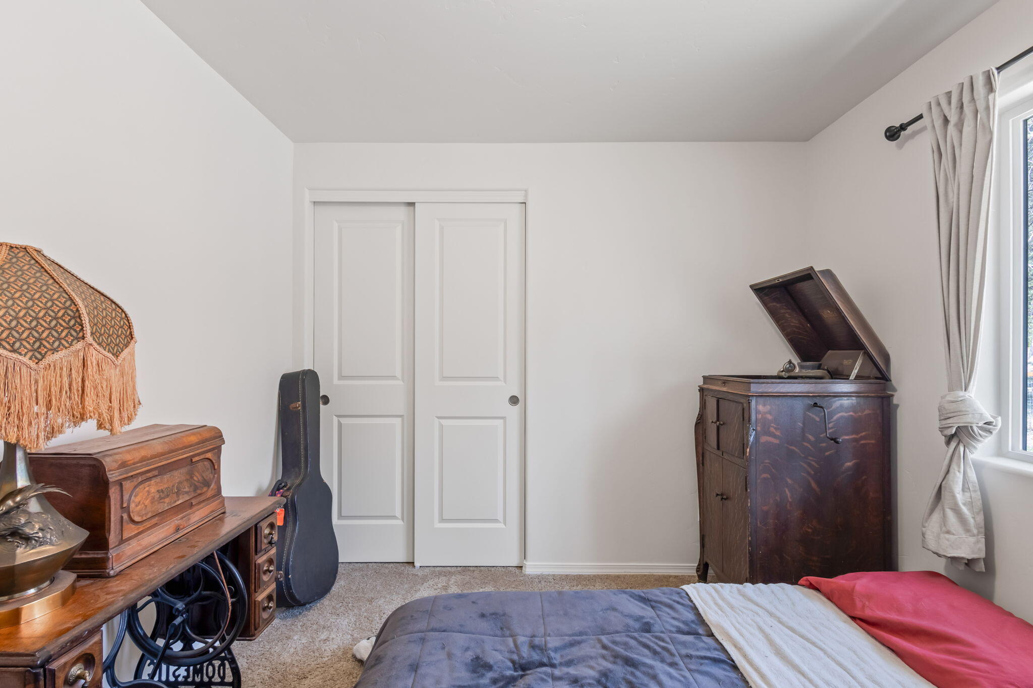 Bend, Oregon 97707, United States, 3 Bedrooms Bedrooms, ,2 BathroomsBathrooms,Residential,Active,115157