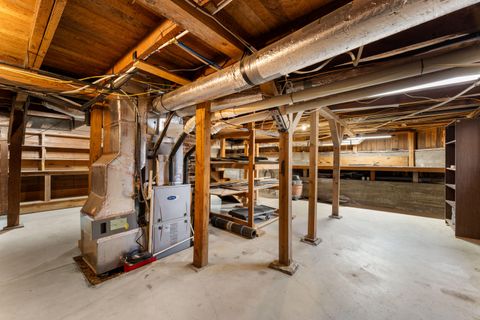 Tiny photo for 600 NW Elm Street, Grants Pass, OR 97526 (MLS # 220212192)