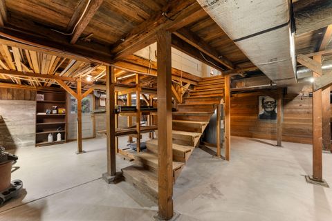 Tiny photo for 600 NW Elm Street, Grants Pass, OR 97526 (MLS # 220212192)