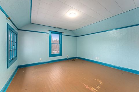 Tiny photo for 600 NW Elm Street, Grants Pass, OR 97526 (MLS # 220212192)