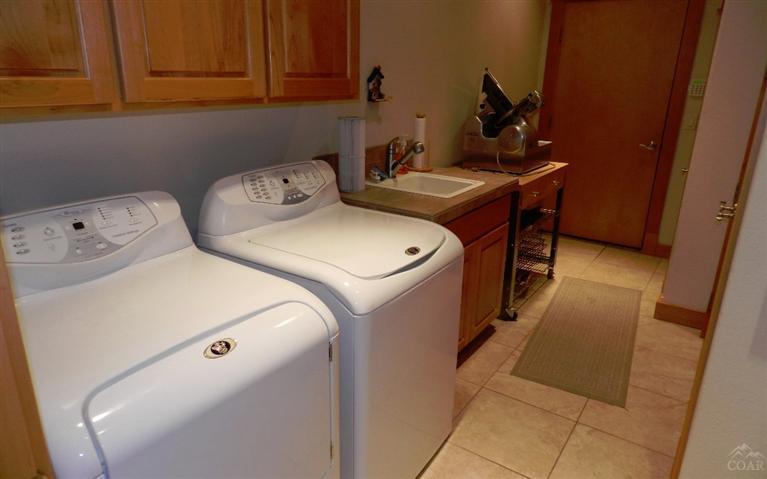 Skyliner Summit - Residential