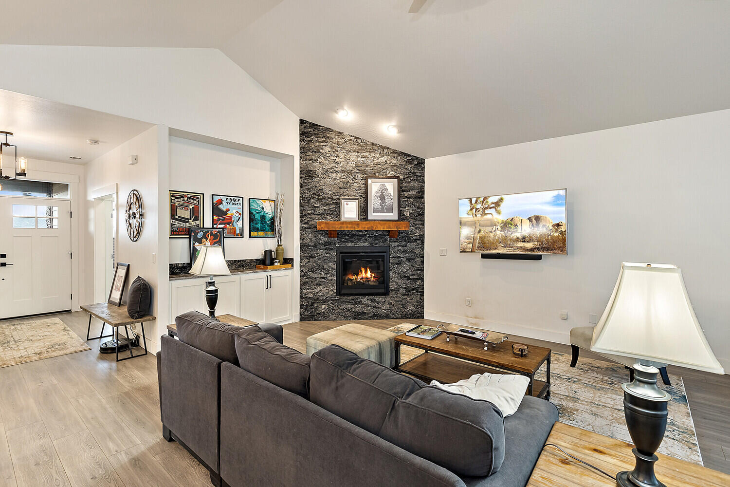 Bella Vista Heights Phases 1 & 2 - Residential