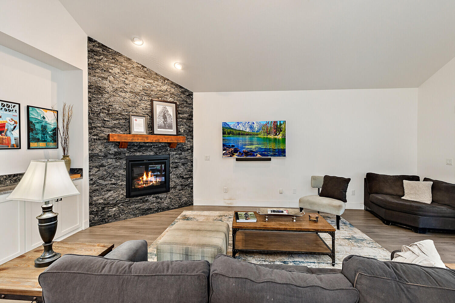 Bella Vista Heights Phases 1 & 2 - Residential