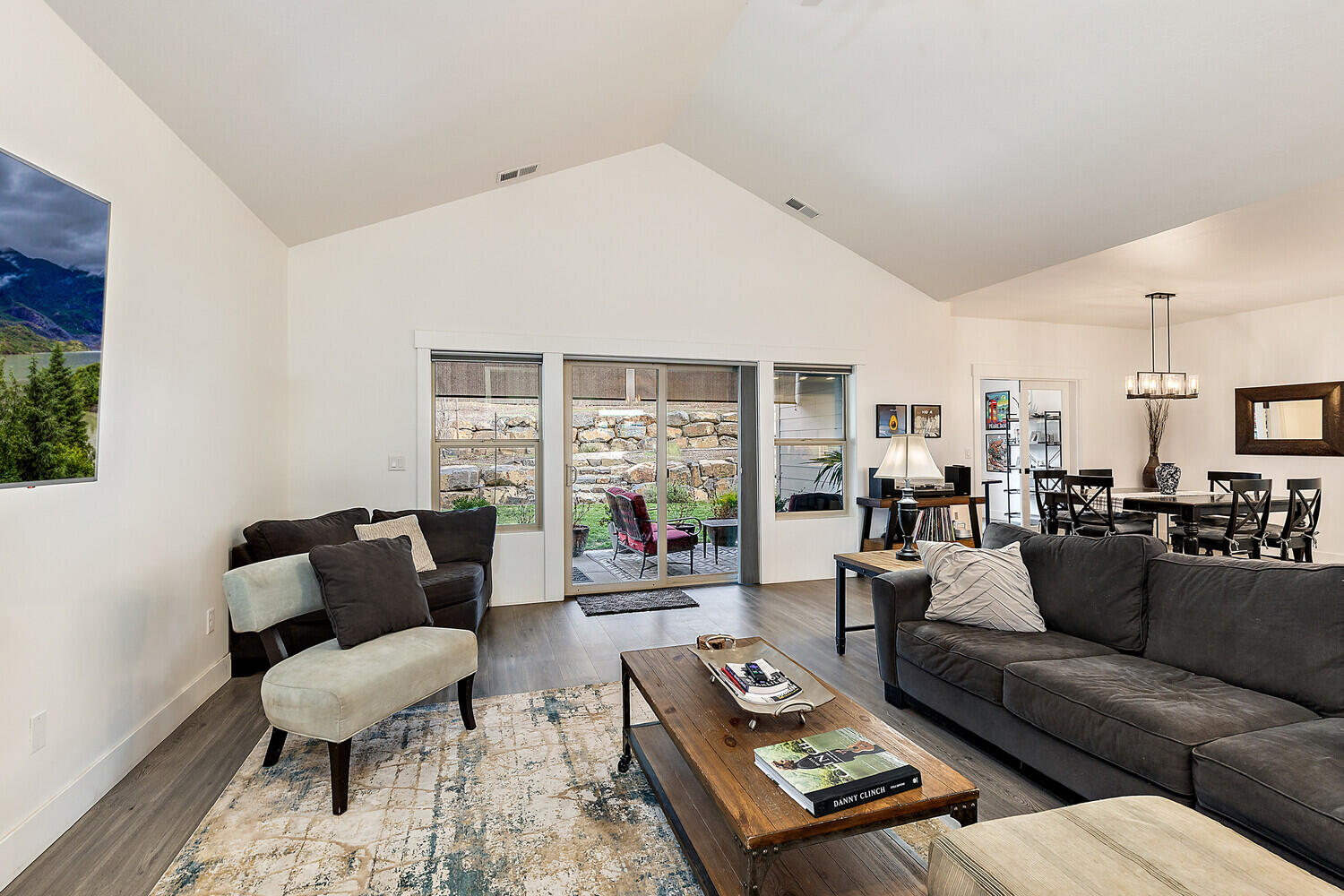 Bella Vista Heights Phases 1 & 2 - Residential