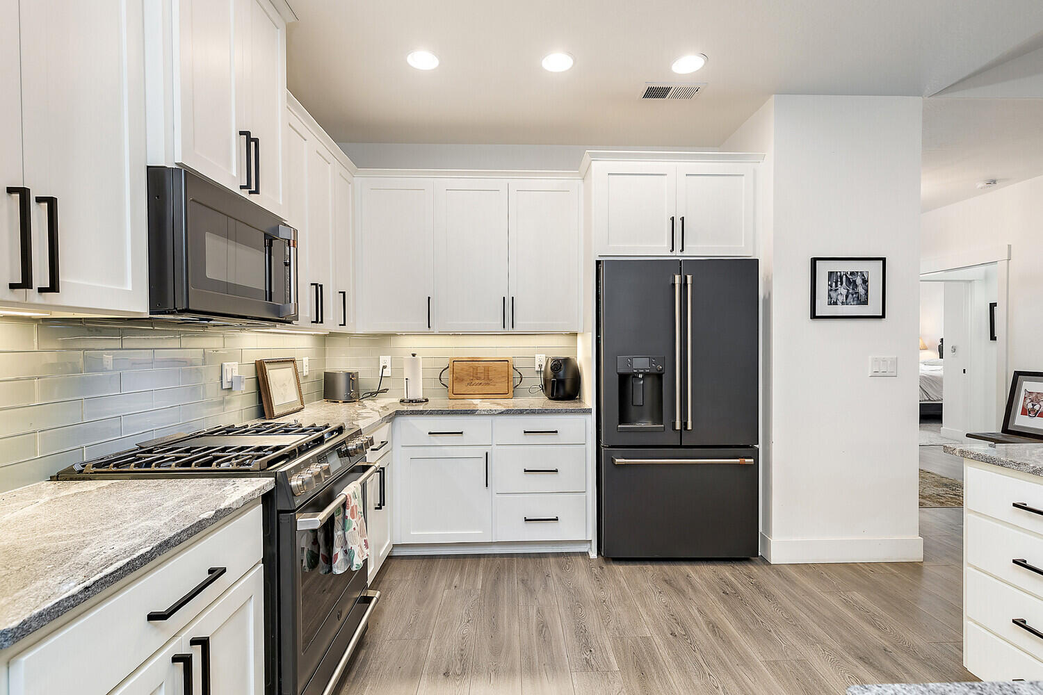 Bella Vista Heights Phases 1 & 2 - Residential