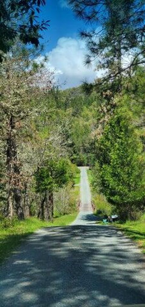 Tiny photo for 11238 E Evans Creek Road, Rogue River, OR 97537 (MLS # 220215863)
