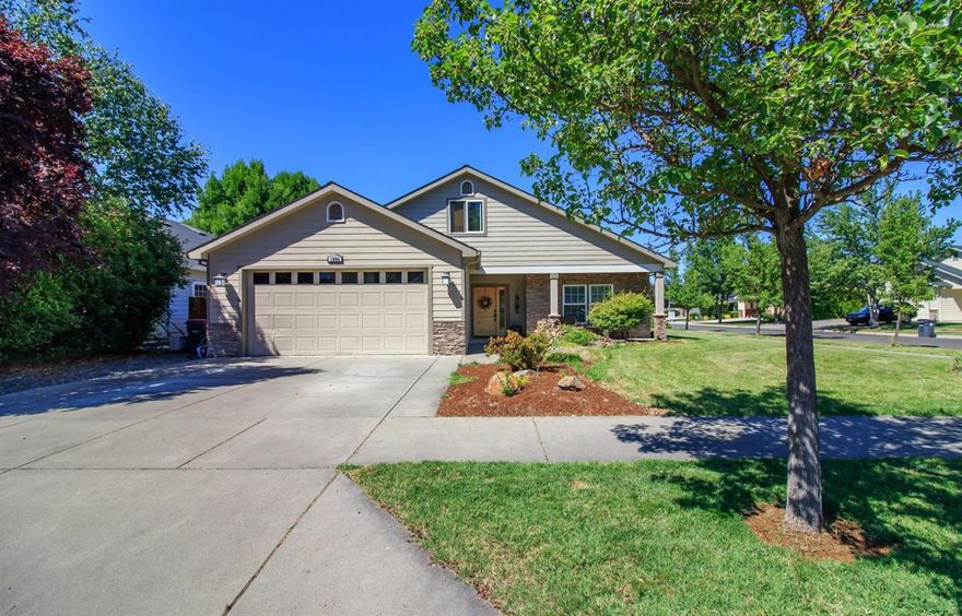 Southwest Medford home located in The Meadows at Griffin Creek is now available! This 3 bedroom, 2 bath home built in 2001 offers 2677 square feet on a .18 acre lot. Features include hardwood flooring in the entry, kitchen and hall. Main level living includes bedrooms, bathrooms, great room with gas fireplace, gourmet style kitchen with granite counters, professional gas range/oven, pantry and dining area with french doors that lead out to the covered patio. Upstairs, you'll find a nice office/craft area, bonus room with gas fireplace and an additional room (without a closet) that could be a fourth bedroom. Situated in the desirable Griffin Creek School District. Welcome home!