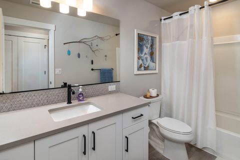 Tiny photo for 1199 NE Henry Drive, Prineville, OR 97754 (MLS # 220217155)