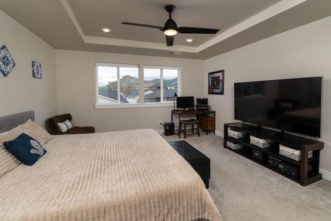 Tiny photo for 1199 NE Henry Drive, Prineville, OR 97754 (MLS # 220217155)