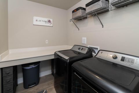 Tiny photo for 1199 NE Henry Drive, Prineville, OR 97754 (MLS # 220217155)