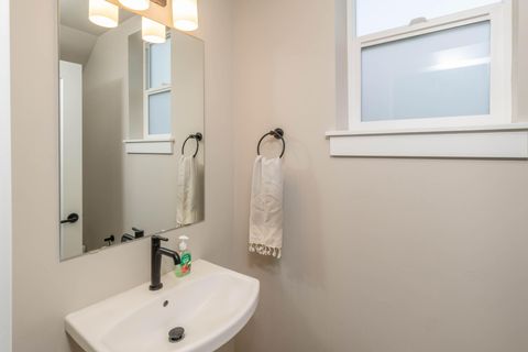 Tiny photo for 1199 NE Henry Drive, Prineville, OR 97754 (MLS # 220217155)