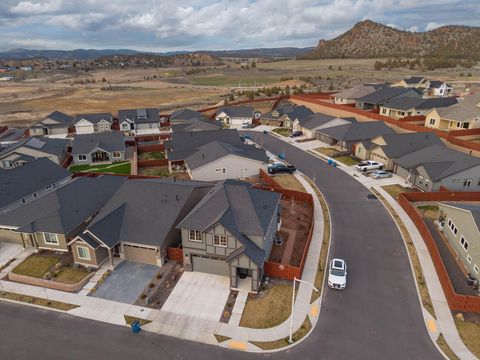 Tiny photo for 1199 NE Henry Drive, Prineville, OR 97754 (MLS # 220217155)