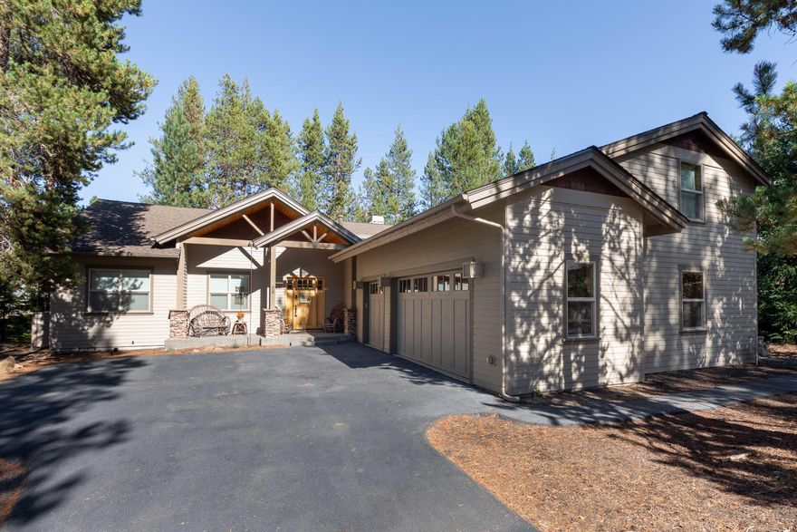 First time on the market! This  gorgeous, beautifully designed, quality built, impeccably maintained Northwest style home is centrally located. Open great room w/gorgeous new hardwood floors, cozy stacked stone gas fireplace, gourmet kitchen w/granite counter tops, knotty Alder cabinetry thru-out, stainless appliances, gas range, double oven, breakfast bar & more. Newly remodeled laundry room w/slate tile floor & sink. Desirable floorplan w/3 master suites + office on main level.
Spacious main master suite w/tile floors, tile shower, soaking tub, double vanity, granite counter tops. Easy access to private hot tub.
Spacious vaulted bonus room w/full bath upstairs, 2 sets of bunk beds, futon provides a great extra sleeping space & recreational room for TV & games. Private hot tub, AC, central vacuum, 3 car garage w/new epoxy floor finish, Newer roof. Beautifully decorated & fully furnished.  SHARC paid in full.  Buyer responsible for $200 HOA transfer at COE.