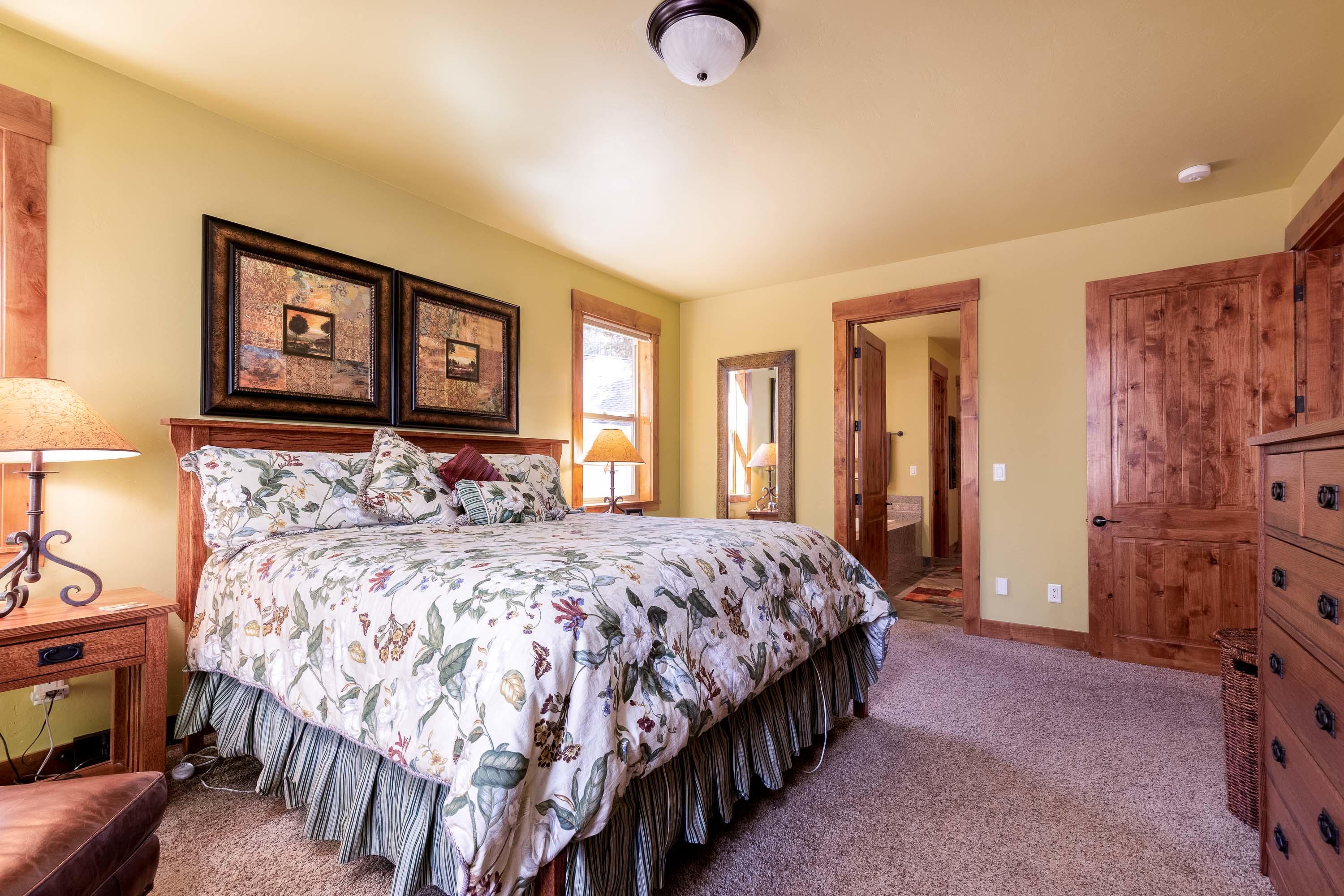 Fairway Crest Village - Residential