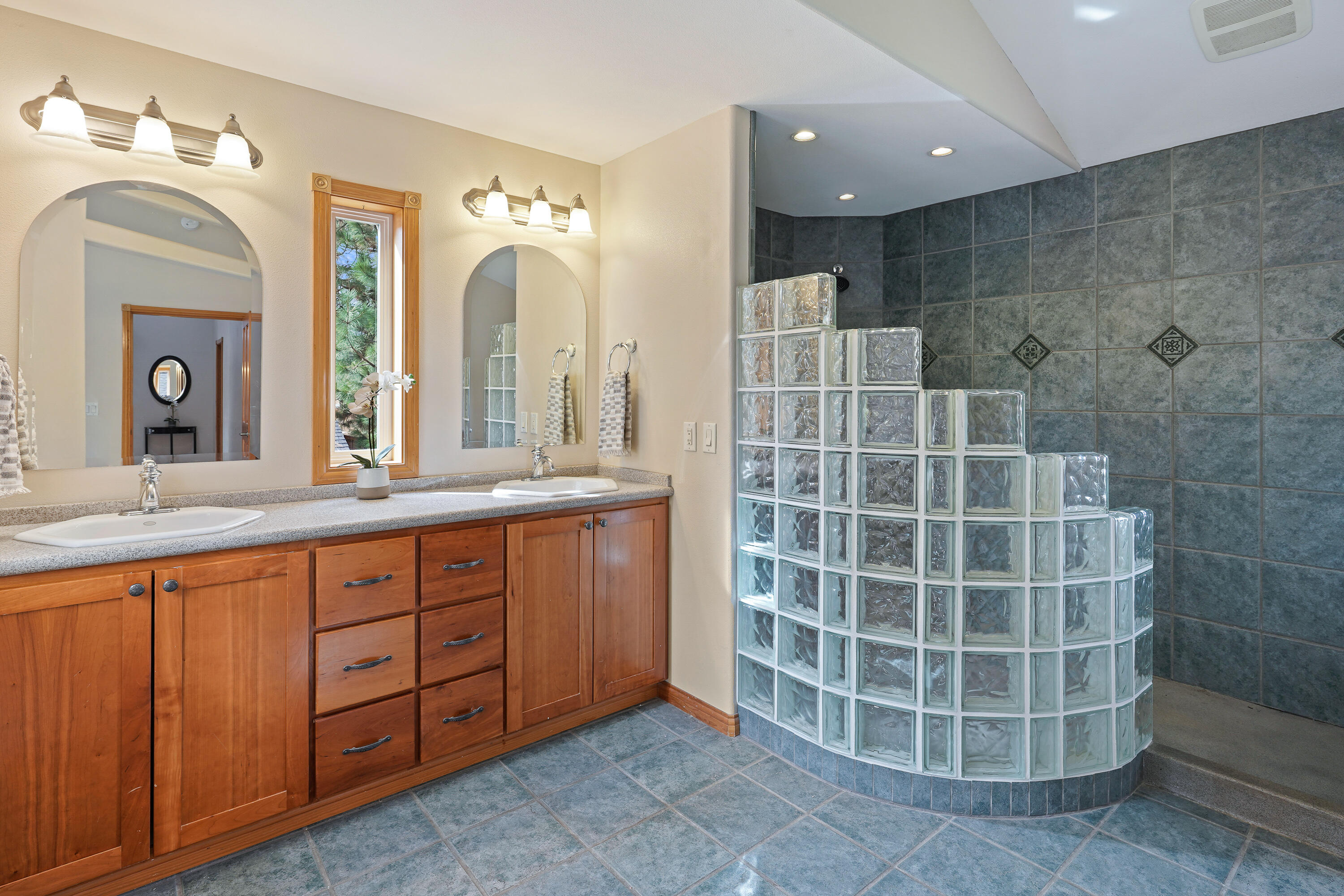 River Bend Estate - Residential