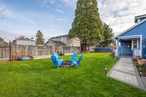 Tiny photo for 1055 SW Kokanee Lane, Grants Pass, OR 97527 (MLS # 220217145)