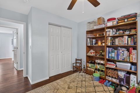 Tiny photo for 1055 SW Kokanee Lane, Grants Pass, OR 97527 (MLS # 220217145)