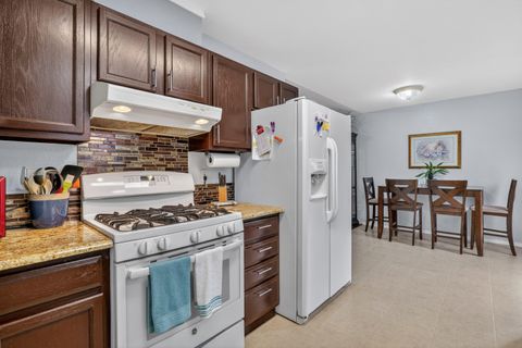 Tiny photo for 1055 SW Kokanee Lane, Grants Pass, OR 97527 (MLS # 220217145)