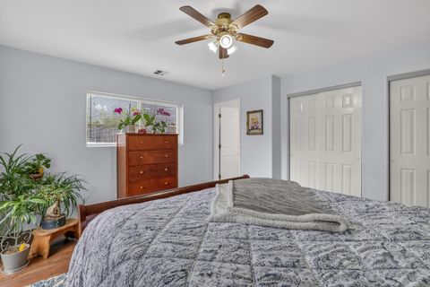 Tiny photo for 1055 SW Kokanee Lane, Grants Pass, OR 97527 (MLS # 220217145)