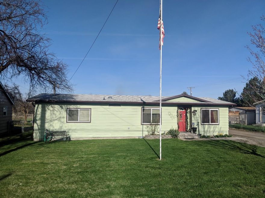 Great Little 2 bed 2 bath within walking distance of 3 county schools and 1 private school! This wonderful home has a fenced yard and several out buildings including a 25x36 shop with 220 power, bathroom and a concrete floor. Come check this on out before it is gone!
